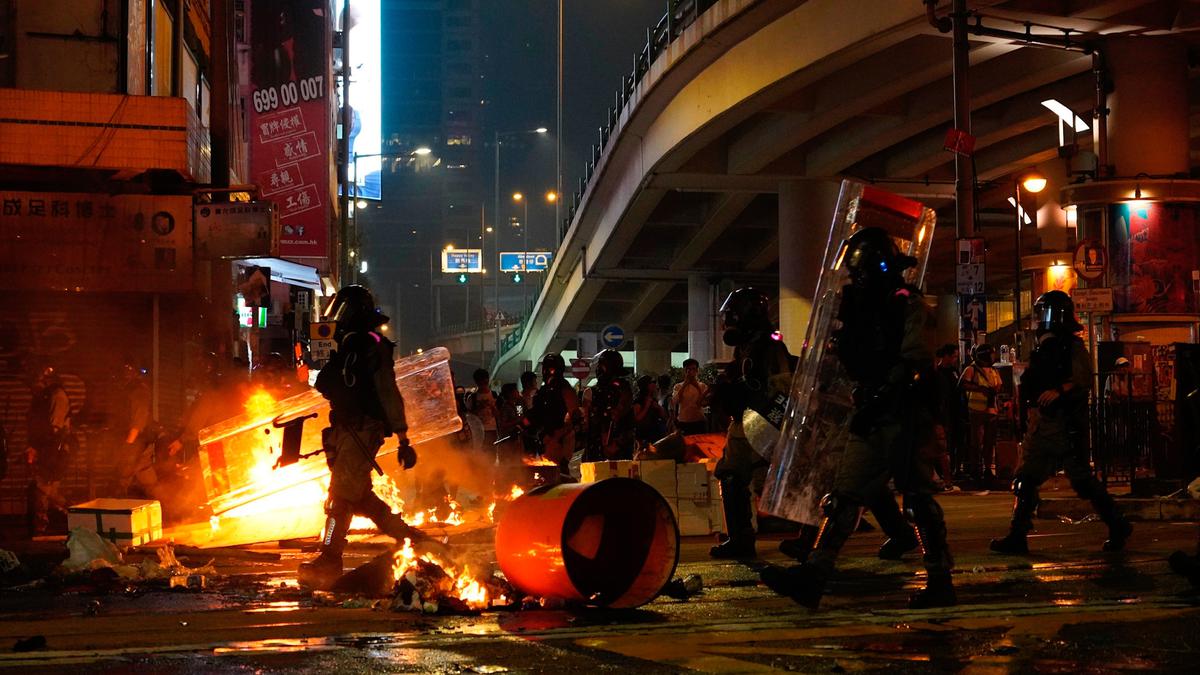 Ketika Bom Molotov Bicara