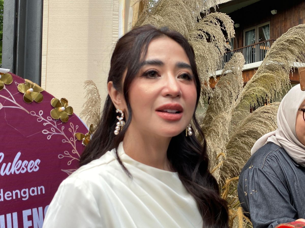 Dewi Perssik Soroti Bisnis