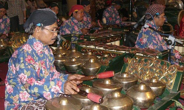 Alat Musik Bonang Instrumen Penting dalam Gamelan Jawa